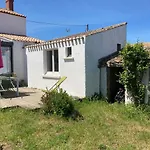 L'herbo' Magnifique Maison A 2 Pas Du Porte De Peche De Ferienhaus